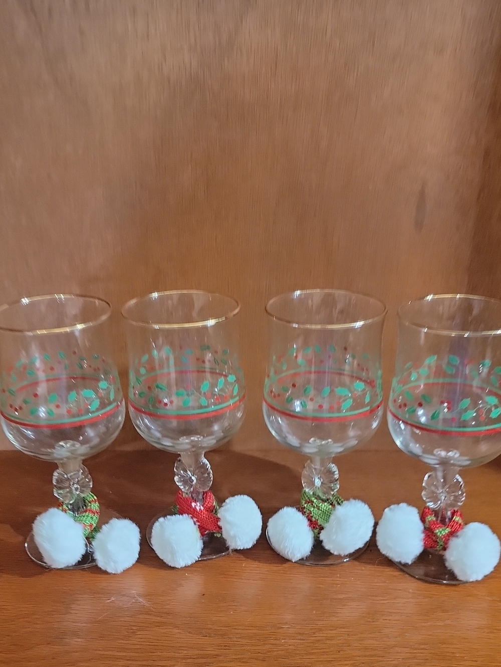 Vintage Arbys Libbey Holly Berry Christmas Glasses With Stem Scarves Set Of 4